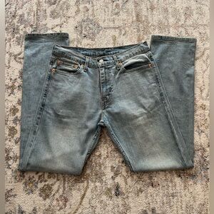 Levi’s 513 jeans